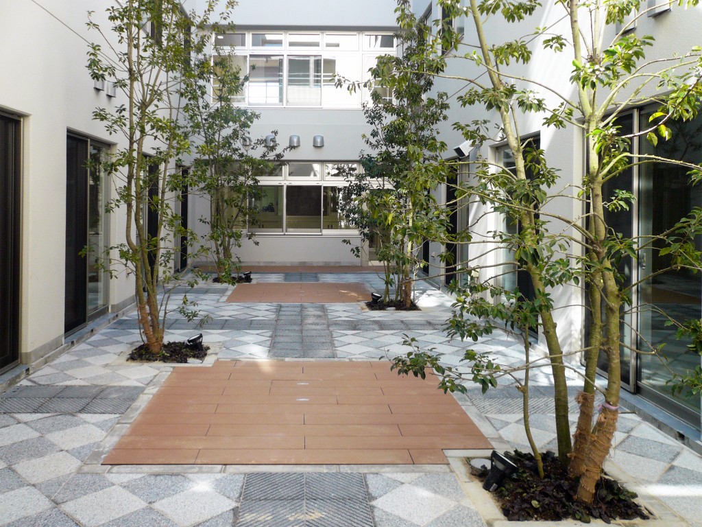 福祉施設：交流スペース