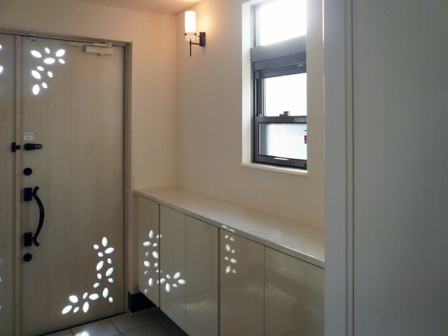 住宅:玄関・階段